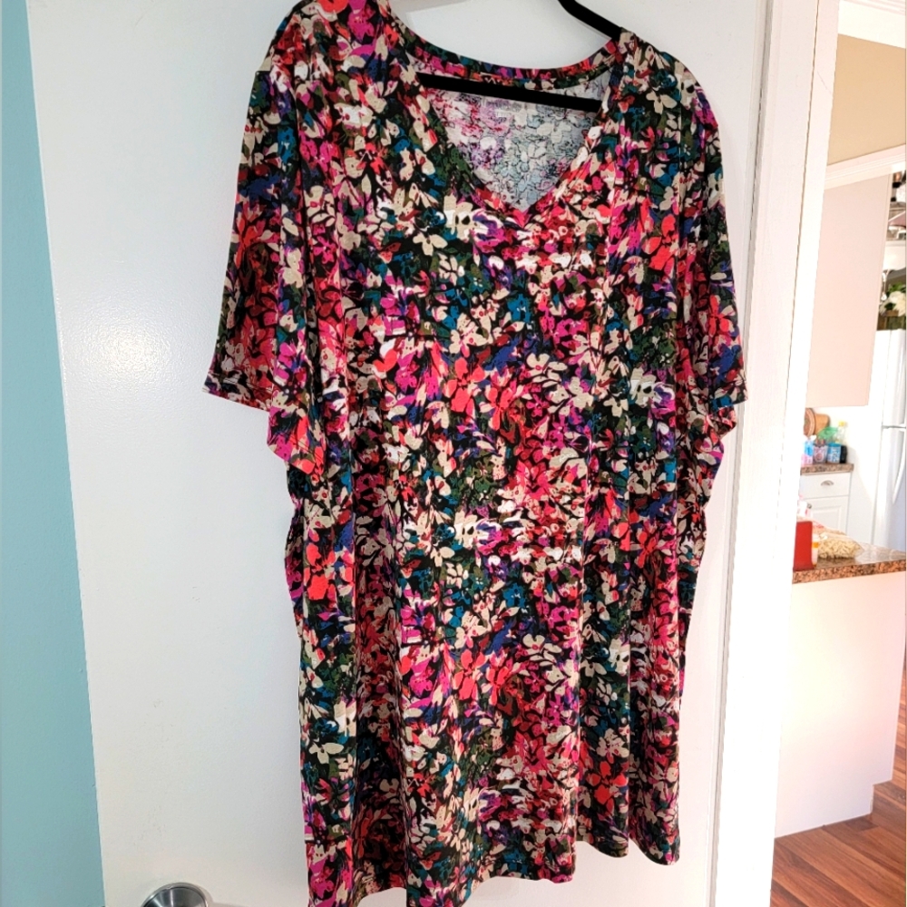 NEW NWT Catherines Plus Size V-Neck Women's Tunic Top Sz 2XL